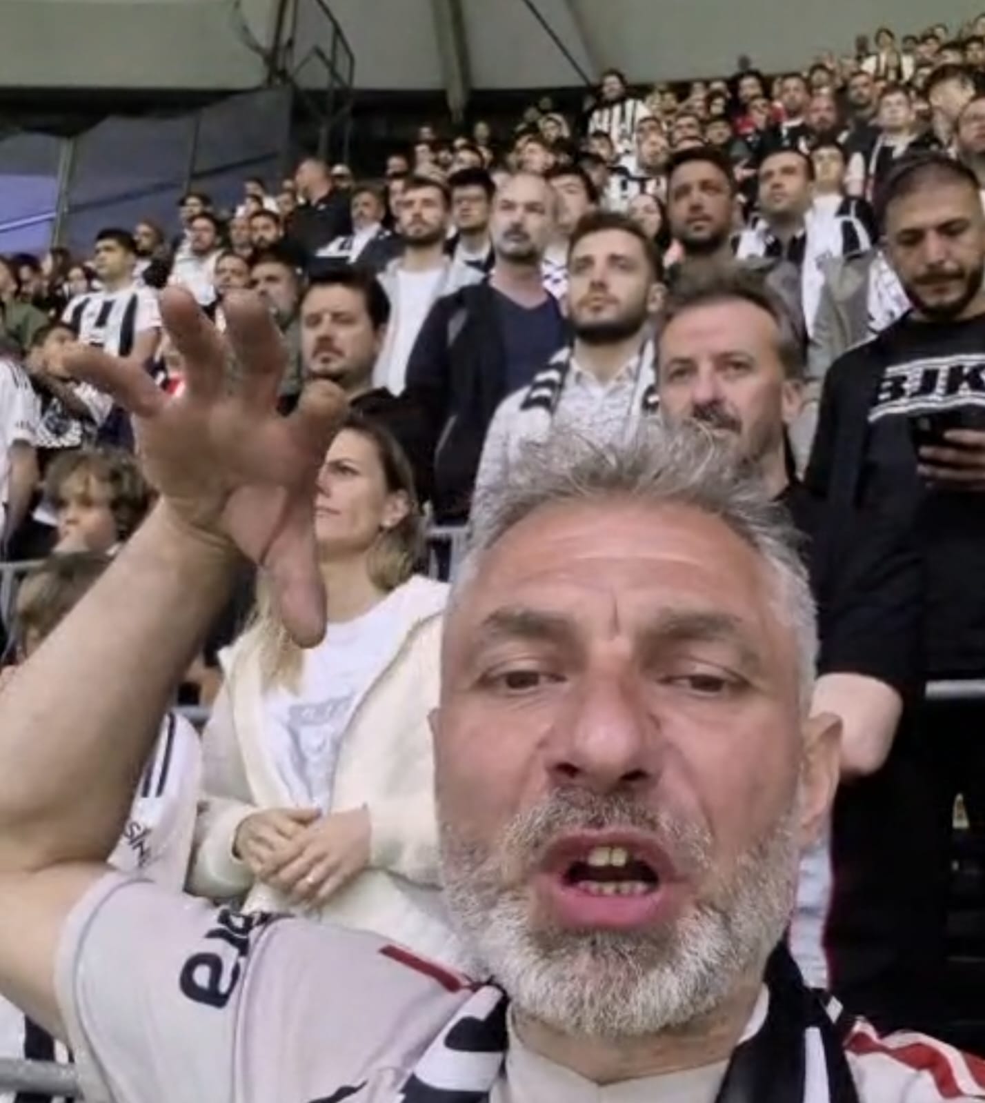 2000.Üyemizi Beşiktaş maçına yolladık